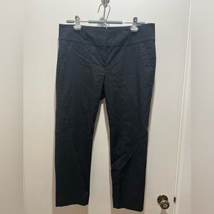 Ann Taylor Signature Black capris size 8 NWOT